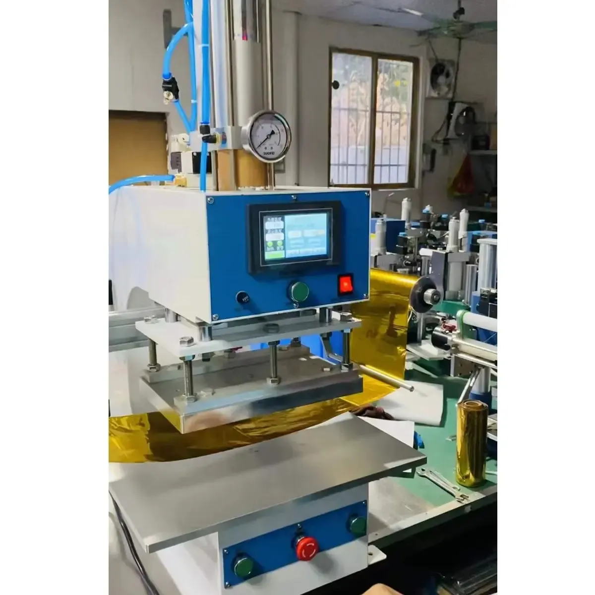 1500kg Automatic Pneumatic Hot Foil Stamping Machine for Leather and Packaging - image 3