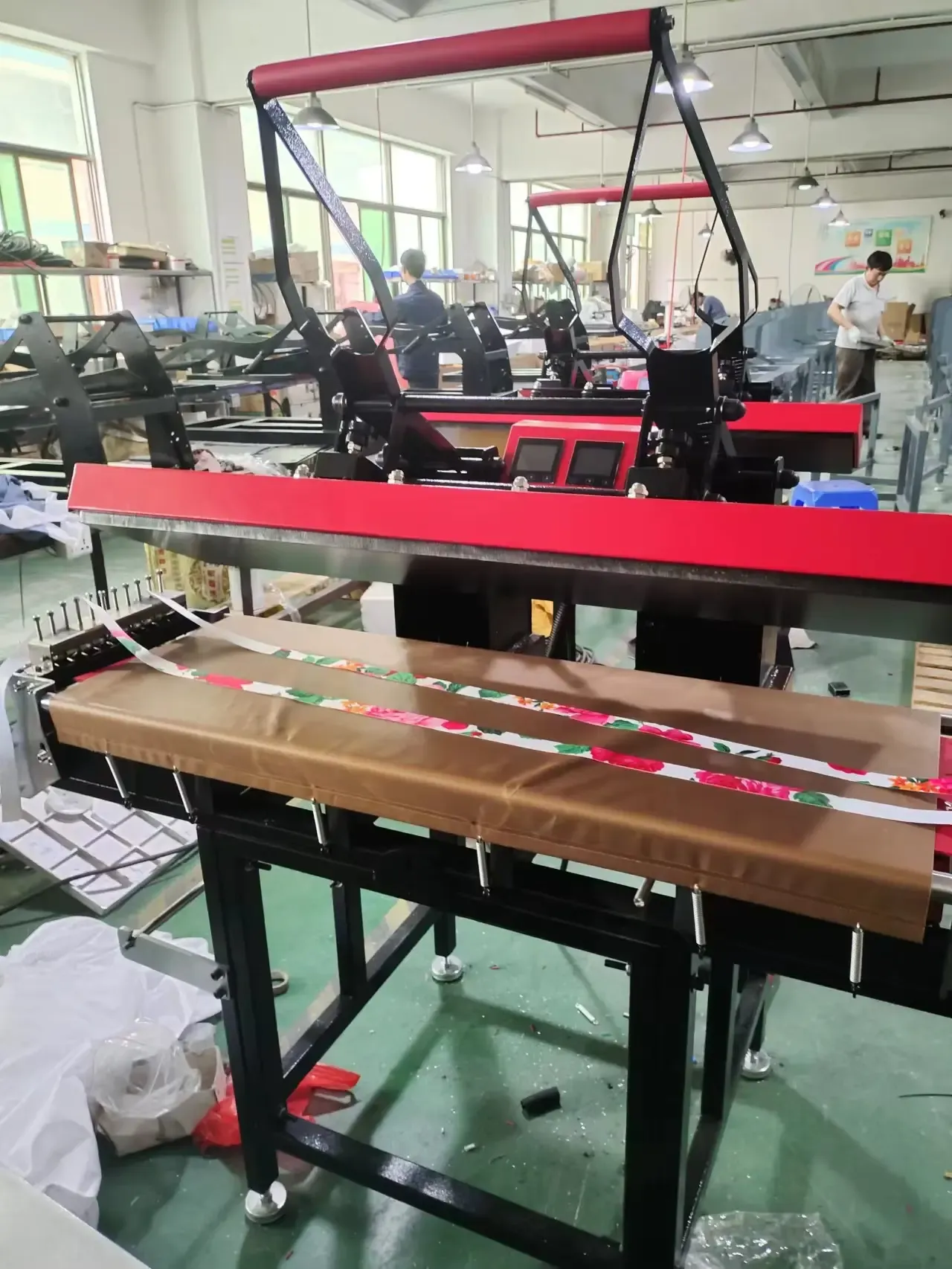Dual Station Manual Heat Press for Garment Production detail 4