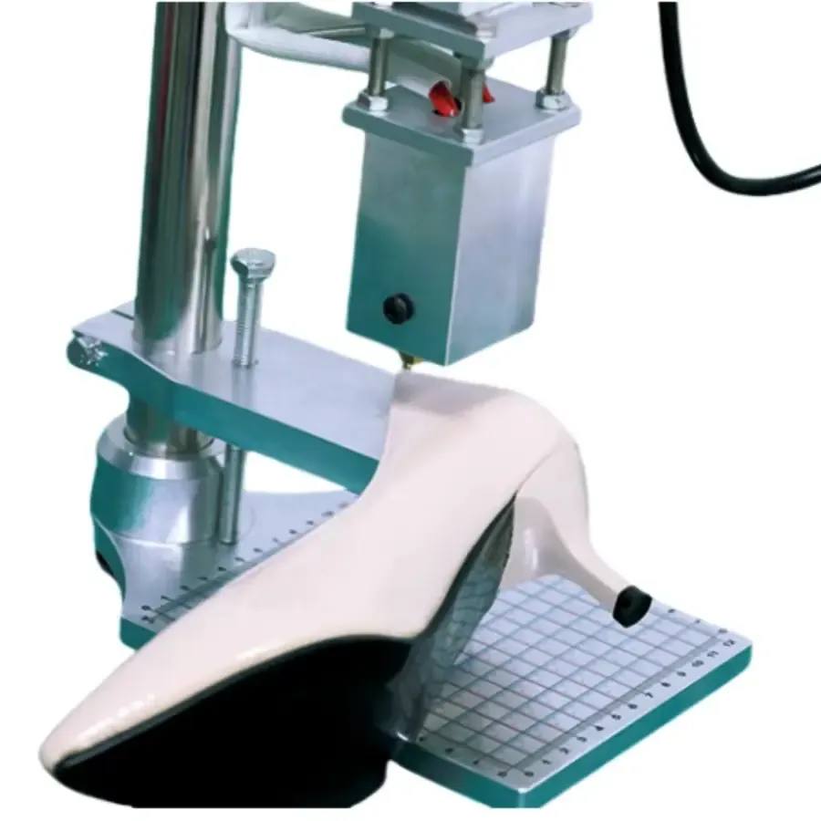 Petite machine de marquage à chaud manuelle pour cuir en atelier - image 5